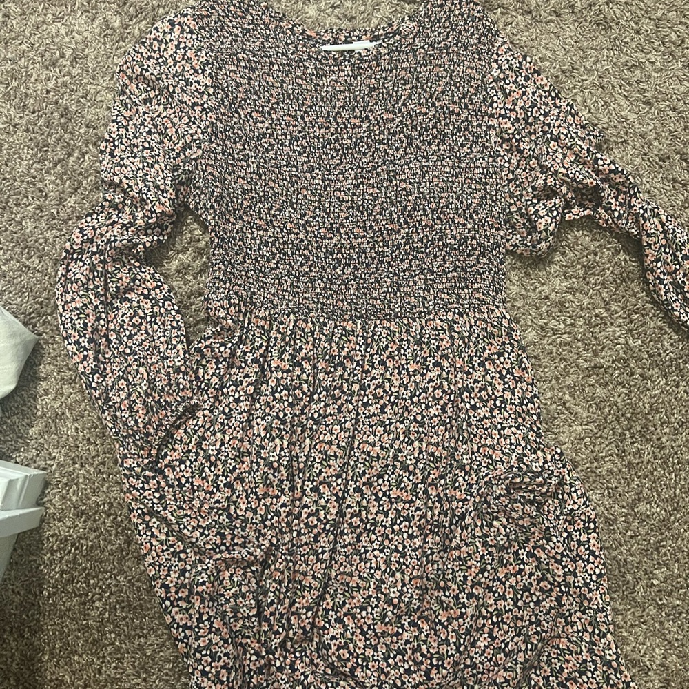 Old Navy Floral Smocked Dress